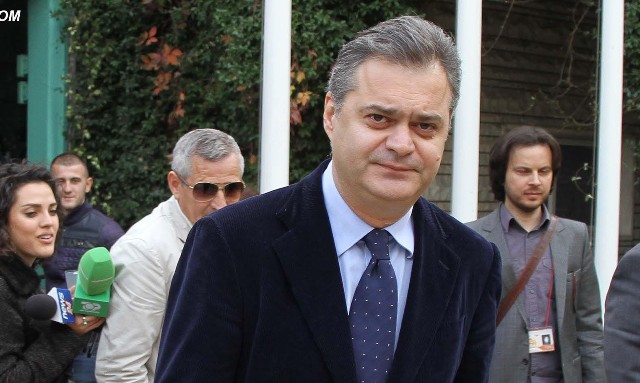 Ben Blushi : Si drejtohet PS dhe si përmirësohet qeverisja Ben Blushi : Si drejtohet PS dhe si përmirësohet qeverisja