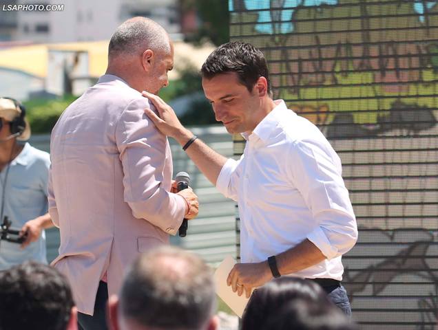 Edi Rama refuzon Erjon Veliajn për Ditën e Verës, anullon pjesmarrjen në festë Edi Rama refuzon Erjon Veliajn për Ditën e Verës, anullon pjesmarrjen në festë