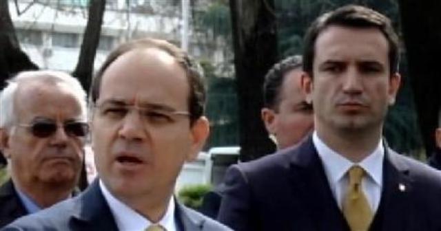 Nishani padit për shpifje Veliajn. I kërkon prokurorisë të hetojë protestën para gjykatës Nishani padit për shpifje Veliajn. I kërkon prokurorisë të hetojë protestën para gjykatës