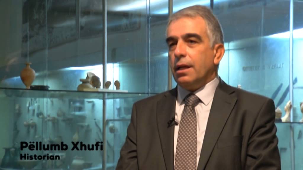 Pëllumb Xhufi: Ky është shteti esadist i fanatikëve që thërrasin “dum babën” Pëllumb Xhufi: Ky është shteti esadist i fanatikëve që thërrasin “dum babën”