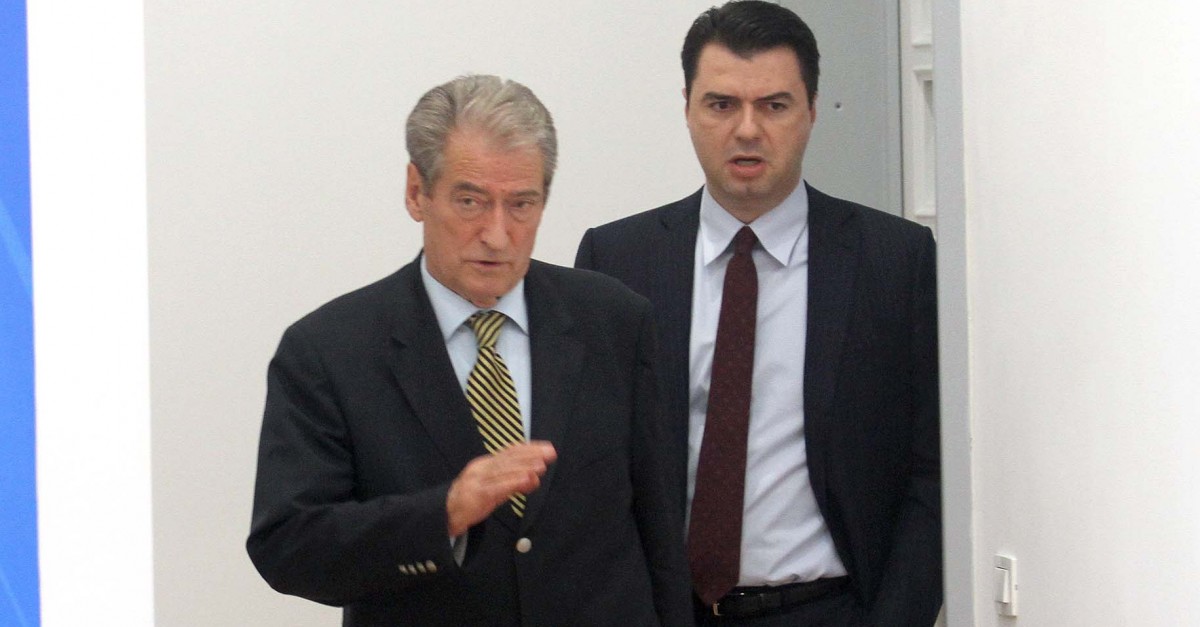 Qeveri teknike apo qeveri e shpëtimit kombëtar? Qeveri teknike apo qeveri e shpëtimit kombëtar?