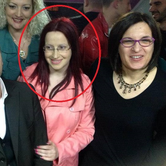 Mashtrimi: Anëtarja e shtabit të ministres Harito 42 mijë euro për të nxjerrë nga burgu Mashtrimi: Anëtarja e shtabit të ministres Harito 42 mijë euro për të nxjerrë nga burgu