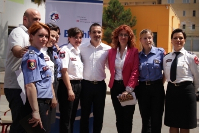 Polici vullnetare, informatorë apo fuksa e hafije? Projektligji në kuvend Polici vullnetare, informatorë apo fuksa e hafije? Projektligji në kuvend