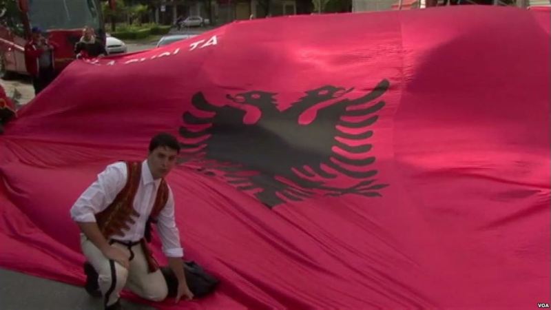 Arbëreshët e Italisë marshim traditcional në Shkodër Arbëreshët e Italisë marshim traditcional në Shkodër
