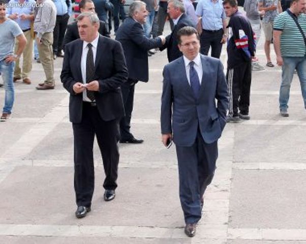 Fatmir Mediu kthehet nga SHBA, Lu e thërret në takim për zgjedhjet Fatmir Mediu kthehet nga SHBA, Lu e thërret në takim për zgjedhjet