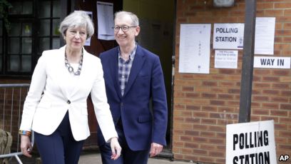 Zgjedhjet në Britani në përgatitje për negociatat e Brexit-it Zgjedhjet në Britani në përgatitje për negociatat e Brexit-it