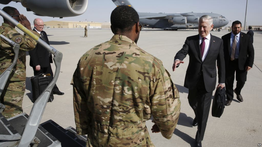 Sekretari amerikan i Mbrojtjes Mattis vizitë në Azinë Jugore Sekretari amerikan i Mbrojtjes Mattis vizitë në Azinë Jugore