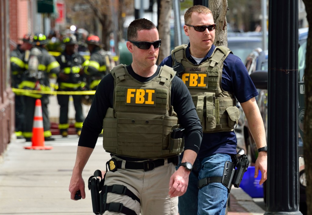 Ajo që kishim lajmëruar 1 vit më parë tashmë ralitet: Në nëntor FBI zbret në Tiranë Ajo që kishim lajmëruar 1 vit më parë tashmë ralitet: Në nëntor FBI zbret në Tiranë
