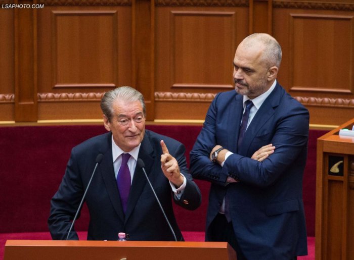 Berisha-Ramës: Çfarë donte Olsi Rama në makinën e trafikantëve të Xibrakës? Berisha-Ramës: Çfarë donte Olsi Rama në makinën e trafikantëve të Xibrakës?