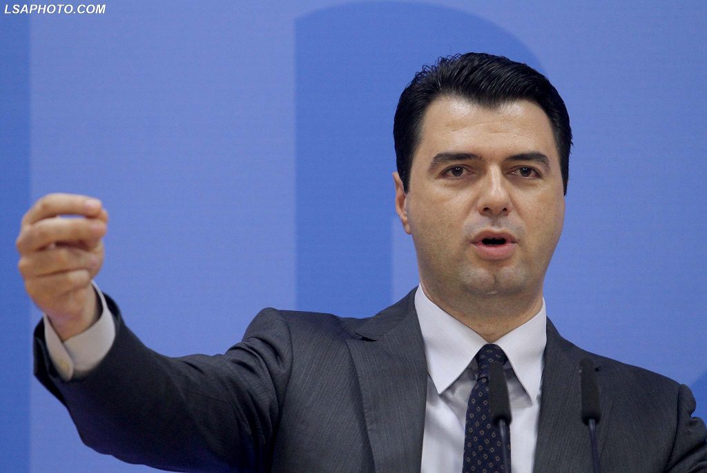 Basha: Beteja vazhdon, në rrugë dhe sheshe çdo ditë Basha: Beteja vazhdon, në rrugë dhe sheshe çdo ditë