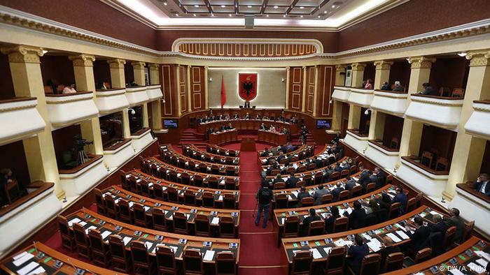 Imuniteti parlamentar dhe legjitimiteti demokratik: Koha për të vendosur standarde të reja Imuniteti parlamentar dhe legjitimiteti demokratik: Koha për të vendosur standarde të reja