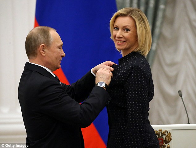 Rusia paraqet teori të ndryshme për helmimin e Skripalit dhe vajzës së tij Rusia paraqet teori të ndryshme për helmimin e Skripalit dhe vajzës së tij