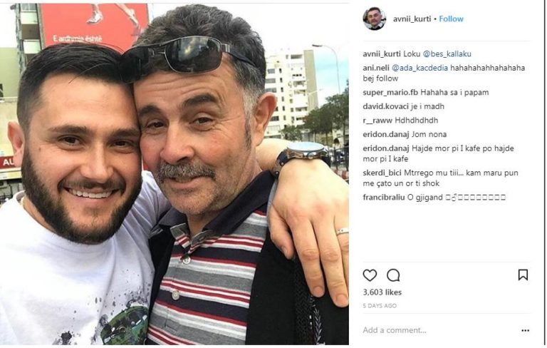 Avni Kurti taksisti më i njohur i Tiranës Avni Kurti taksisti më i njohur i Tiranës
