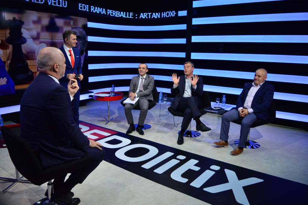 Nikoll Lesi paralajmëron Edi Ramën: “Merri numrin Gruevskit” Nikoll Lesi paralajmëron Edi Ramën: “Merri numrin Gruevskit”