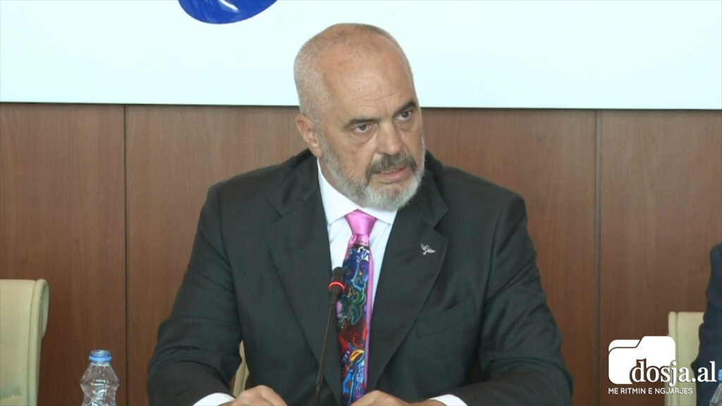 Rama përfundon vizitën në Kosovë: Jam këtu në funksion të nevojës kombtare Rama përfundon vizitën në Kosovë: Jam këtu në funksion të nevojës kombtare