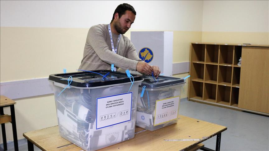 Mbyllet procesi i votimit në Kosovë, ku votuan 48% e atyre me të drejtë vote Mbyllet procesi i votimit në Kosovë, ku votuan 48% e atyre me të drejtë vote