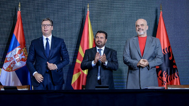 Komisioneri europian Varhejli: Fton tre vendet e tjera t’i bashkohen nismës së Open Ballkan Komisioneri europian Varhejli: Fton tre vendet e tjera t’i bashkohen nismës së Open Ballkan