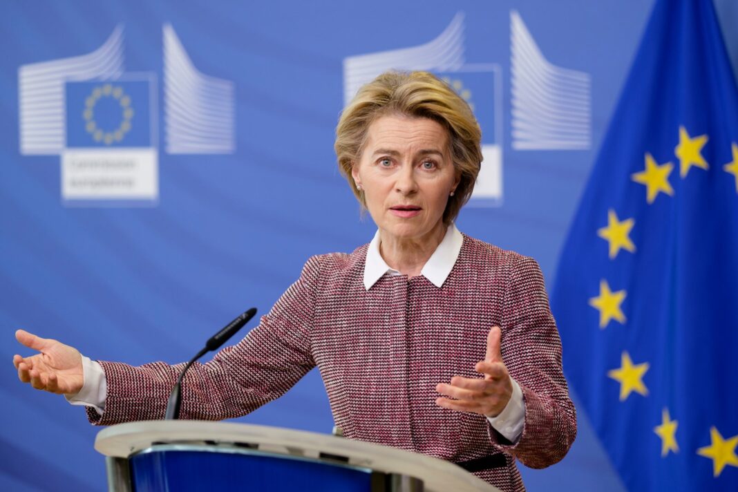 BE: Tu hiqet nënshtetësia oligarkëve rus dhe të gjithë atyre që mbështesin Putinin BE: Tu hiqet nënshtetësia oligarkëve rus dhe të gjithë atyre që mbështesin Putinin