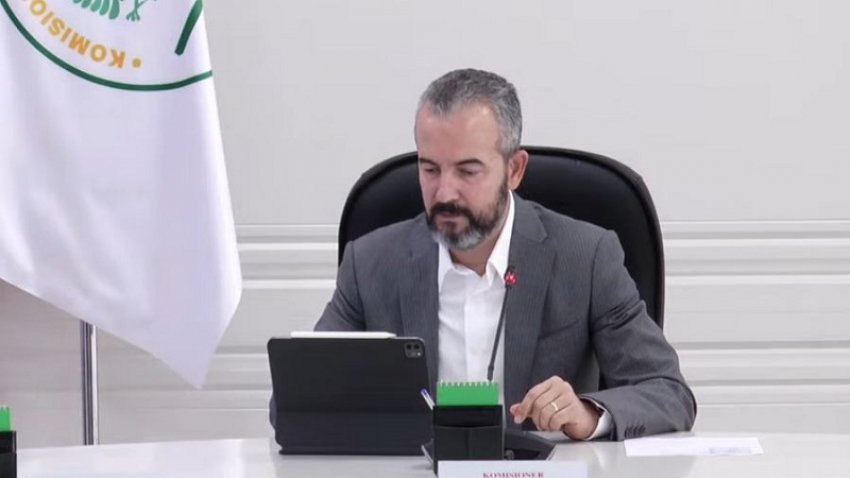 Mbyllet zyrtarisht votimi i zgjedhjeve të pjesëshme vendore në Shqipëri Mbyllet zyrtarisht votimi i zgjedhjeve të pjesëshme vendore në Shqipëri