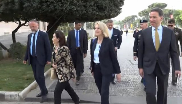 Zv/ Sekretarja Amerikane e Shtetit, Donfried takim me Ramën, më vonë takim me Enkelejd Alibeajn Zv/ Sekretarja Amerikane e Shtetit, Donfried takim me Ramën, më vonë takim me Enkelejd Alibeajn