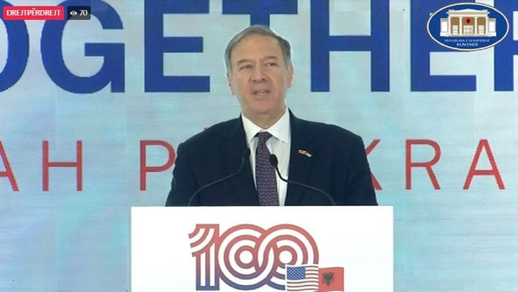 Pompeo: Duhet vullnet i mirë nga të gjitha palët politike për të mbrojtur demokracinë dhe shkulur korrupsionin Pompeo: Duhet vullnet i mirë nga të gjitha palët politike për të mbrojtur demokracinë dhe shkulur korrupsionin