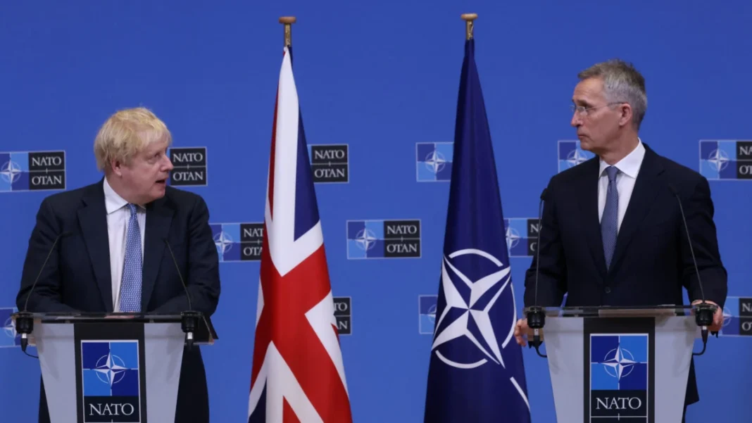 Boris Johnson në Samitin e NATO-s: Aleatët duhet të përgatiten për një dekadë më të rrezikshme në të ardhmen Boris Johnson në Samitin e NATO-s: Aleatët duhet të përgatiten për një dekadë më të rrezikshme në të ardhmen