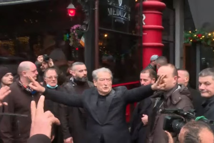 Koha e humbur e shqiptarëve Koha e humbur e shqiptarëve