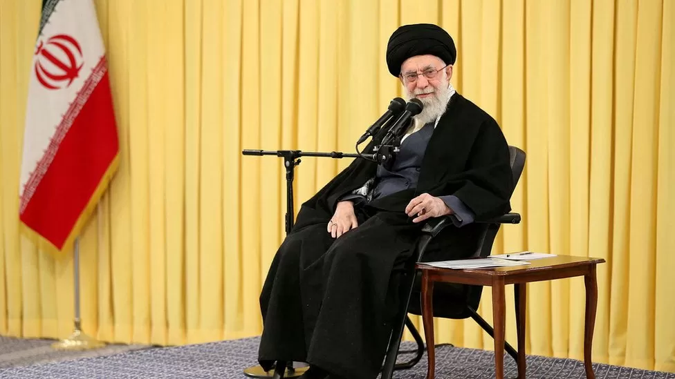 Falen mijëra protestues të burgosur në Iran në përvjetorin e revolucionit islamik Falen mijëra protestues të burgosur në Iran në përvjetorin e revolucionit islamik