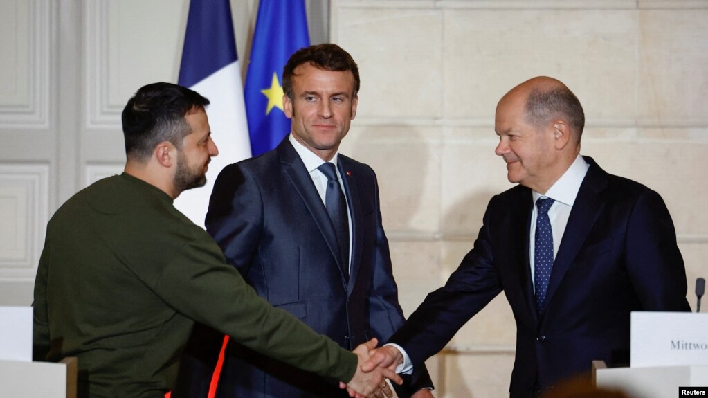 Presidenti Zelenskiy vazhdon vizitat në kryeqytetet evropiane Presidenti Zelenskiy vazhdon vizitat në kryeqytetet evropiane
