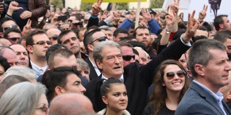 Foltorja, shkresë Policisë për mitingun: Do jemi nja 100 mijë vetë! Foltorja, shkresë Policisë për mitingun: Do jemi nja 100 mijë vetë!