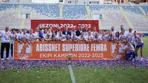 Vllaznia e Shkodrës sshpalletpër herë të 10- të kampione në futbollin e vajzave Vllaznia e Shkodrës sshpalletpër herë të 10- të kampione në futbollin e vajzave