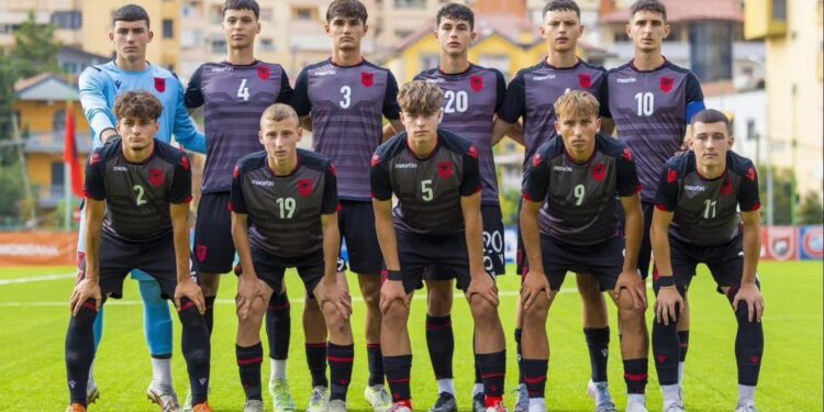 Rama: Talentet e sportit që jetojnë jashtë mund të pajisen me pasaportë shqiptare pa mbushur 18 vjeç Rama: Talentet e sportit që jetojnë jashtë mund të pajisen me pasaportë shqiptare pa mbushur 18 vjeç