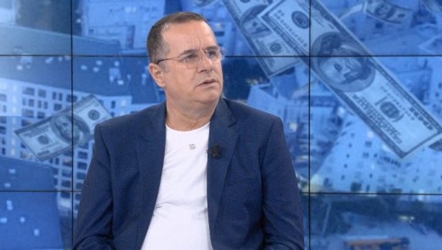 Ish presidenti i “Partizanit” Paro Laçi: Gati padinë e re! Edhe Shkëlzeni dhe Argita më bënë presion! Ish presidenti i “Partizanit” Paro Laçi: Gati padinë e re! Edhe Shkëlzeni dhe Argita më bënë presion!