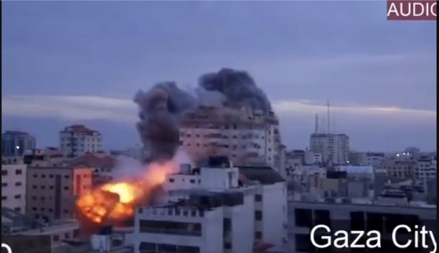 Izraeli: Rrafshohen ndërtesat në Rripin e Gazës që u përdorën nga HAMAS për sulmin terrorist Izraeli: Rrafshohen ndërtesat në Rripin e Gazës që u përdorën nga HAMAS për sulmin terrorist
