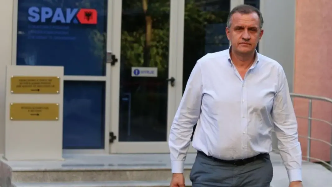 SPAK: Detyrim paraqitje dhe ndalim i daljes jashtë shtetit, për ish Ministrin Ilir Beqja SPAK: Detyrim paraqitje dhe ndalim i daljes jashtë shtetit, për ish Ministrin Ilir Beqja