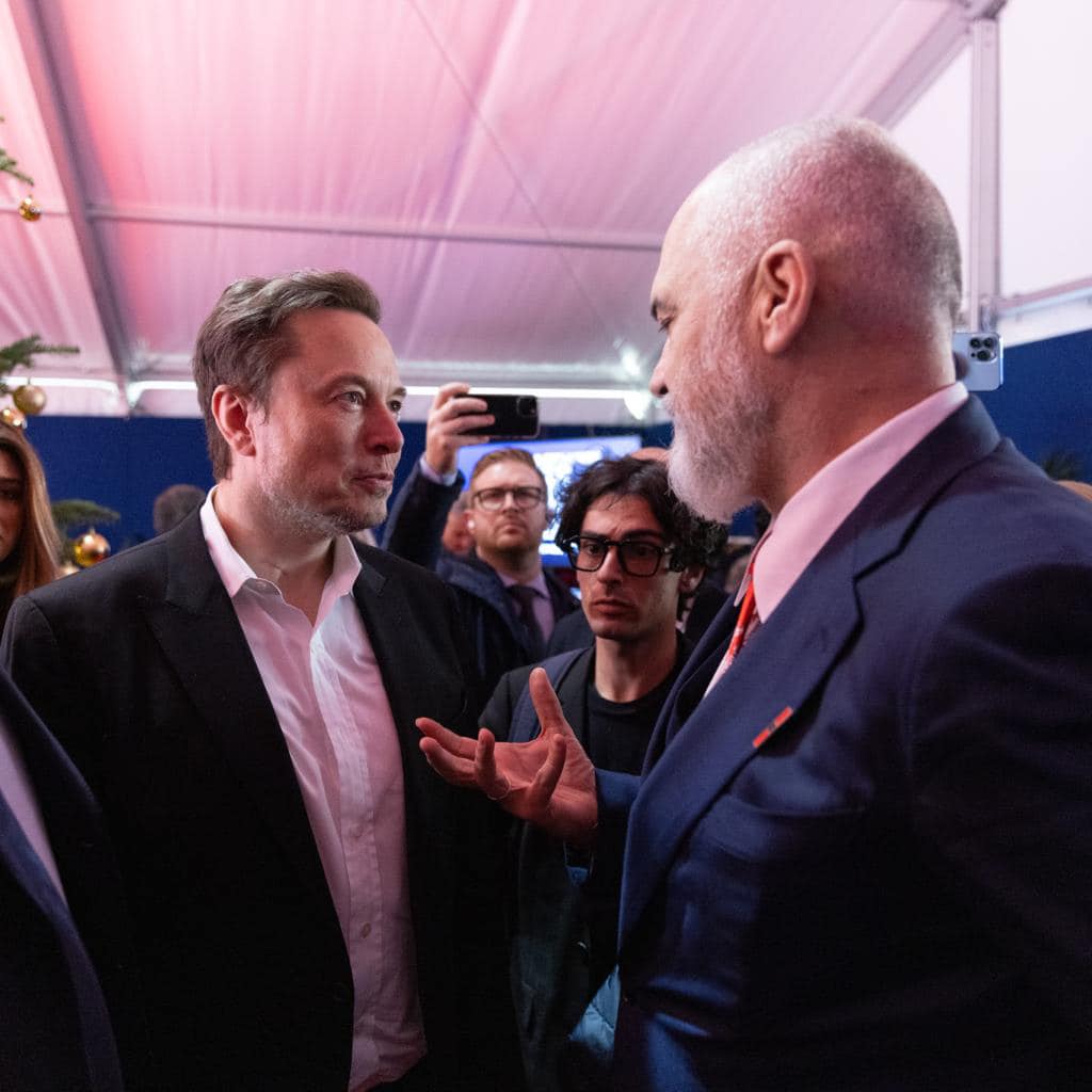 Elon Musk takohet me Ramën, dëshiroj të vizitoj Shqipërinë Elon Musk takohet me Ramën, dëshiroj të vizitoj Shqipërinë
