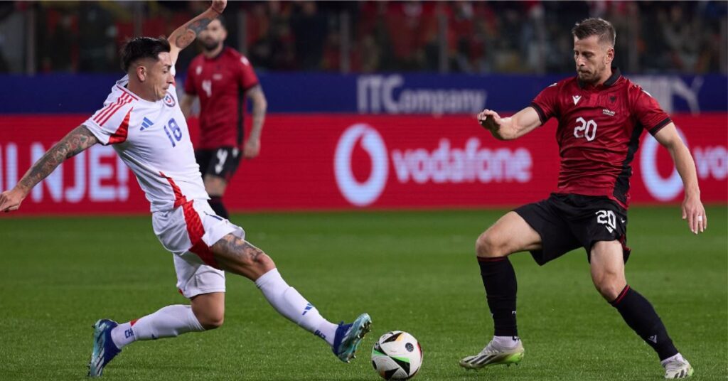 Kombëtarja Kuq e Zi thyhet nga Kili 0-3 Kombëtarja Kuq e Zi thyhet nga Kili 0-3