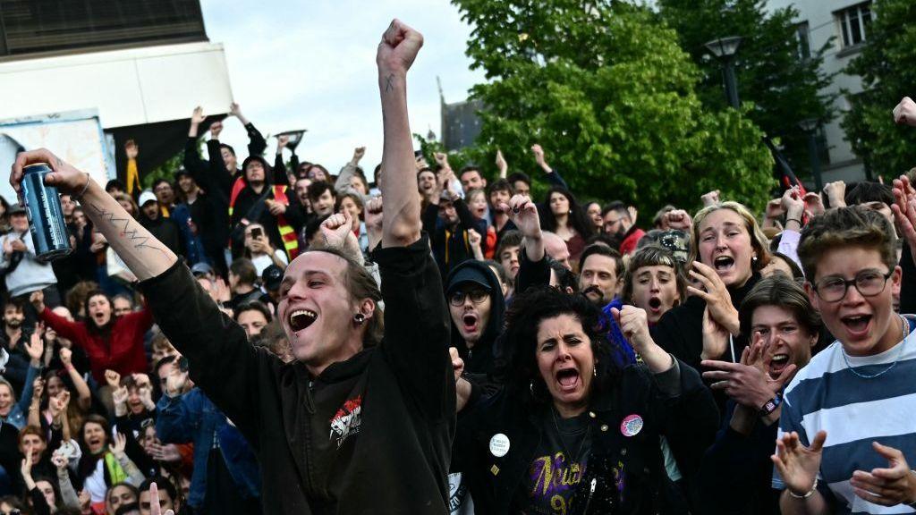 Udhëheqësi i të majtës në Francë: Macron të njohë humbjen, e të na jape mandatin qeverisës Udhëheqësi i të majtës në Francë: Macron të njohë humbjen, e të na jape mandatin qeverisës