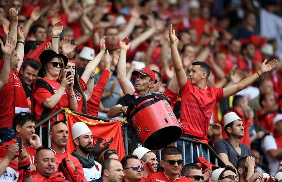 Ndeshja Shqipëri-Gjeorgji blindohet Tirana: Rrugët ku do të bllokohet qarkullimi Ndeshja Shqipëri-Gjeorgji blindohet Tirana: Rrugët ku do të bllokohet qarkullimi