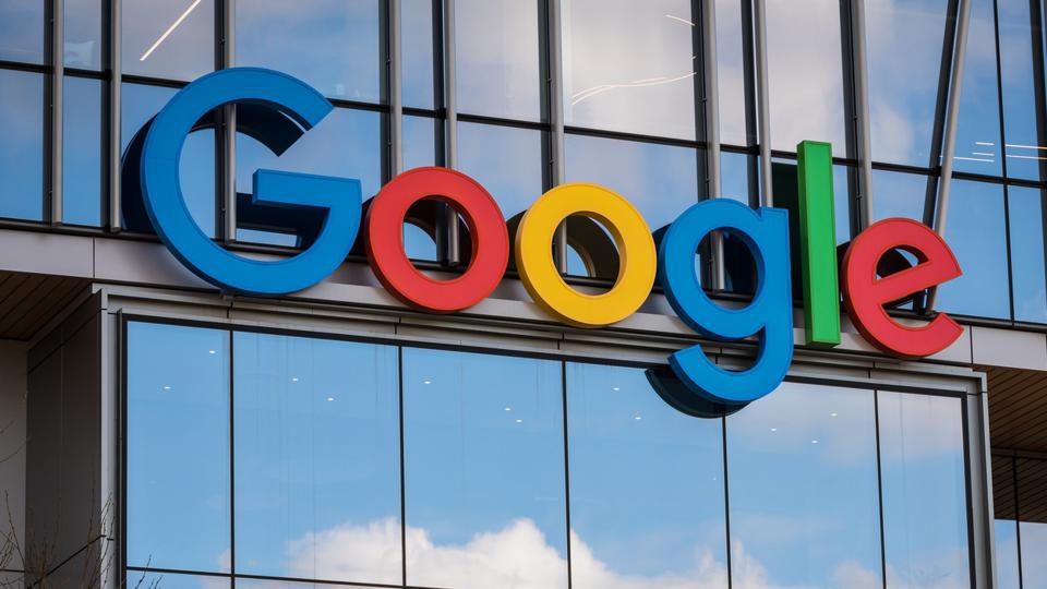 Google humb apelimin ndaj gjobës 2.7 miliardë dollarë të Bashkimit Evropian Google humb apelimin ndaj gjobës 2.7 miliardë dollarë të Bashkimit Evropian
