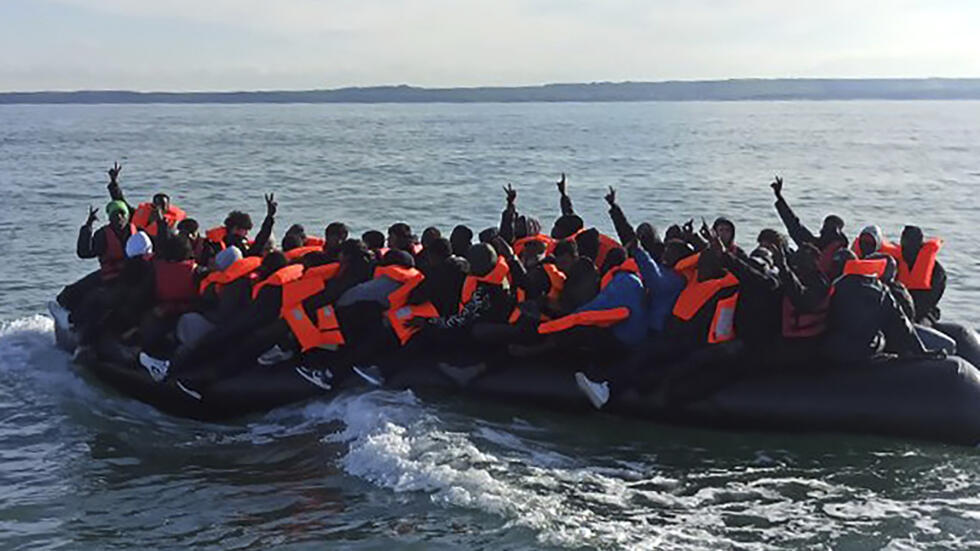 Gjyqi “Tregtarët e vdekjes” forcon luftën kundër kontrabandistëve të kanalit të Lamanshit Gjyqi “Tregtarët e vdekjes” forcon luftën kundër kontrabandistëve të kanalit të Lamanshit
