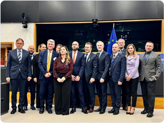 Takimet e deputetëve të PD në PE/ Eurodeputetët Kols dhe Mularczyk zbardhin diskutimet Takimet e deputetëve të PD në PE/ Eurodeputetët Kols dhe Mularczyk zbardhin diskutimet