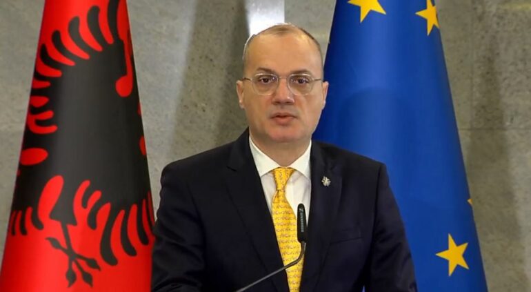 Hasani fiton votat për Sekretar të Përgjithshëm të OSBE, pse tërhiqet? Hasani fiton votat për Sekretar të Përgjithshëm të OSBE, pse tërhiqet?