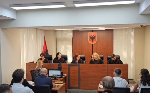 Certifikohen zgjedhjet e 11 Maj/ Kolegji Zgjedhor rrëzon padinë e PD Certifikohen zgjedhjet e 11 Maj/ Kolegji Zgjedhor rrëzon padinë e PD