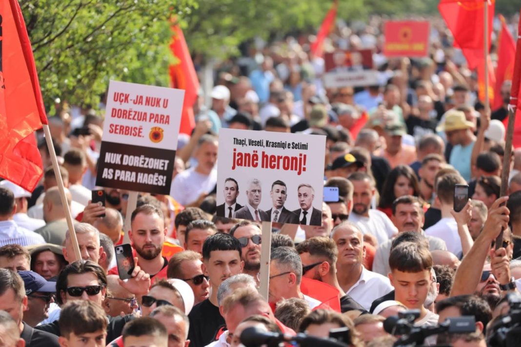 REFERENDUM URGJENT: OSE DINJITET, OSE SHKATËRRIM KOMBËTAR REFERENDUM URGJENT: OSE DINJITET, OSE SHKATËRRIM KOMBËTAR