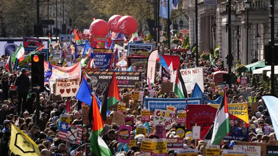 Londra kundër urrejtjes, por dy qeveritë kanë përgjegjësi konkrete Londra kundër urrejtjes, por dy qeveritë kanë përgjegjësi konkrete