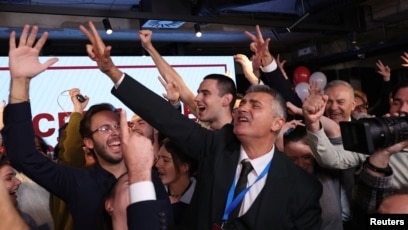 Lista Studentore në Serbi: Afër BE-së dhe SHBA-së, por pa hequr dorë nga Rusia dhe Kina Lista Studentore në Serbi: Afër BE-së dhe SHBA-së, por pa hequr dorë nga Rusia dhe Kina